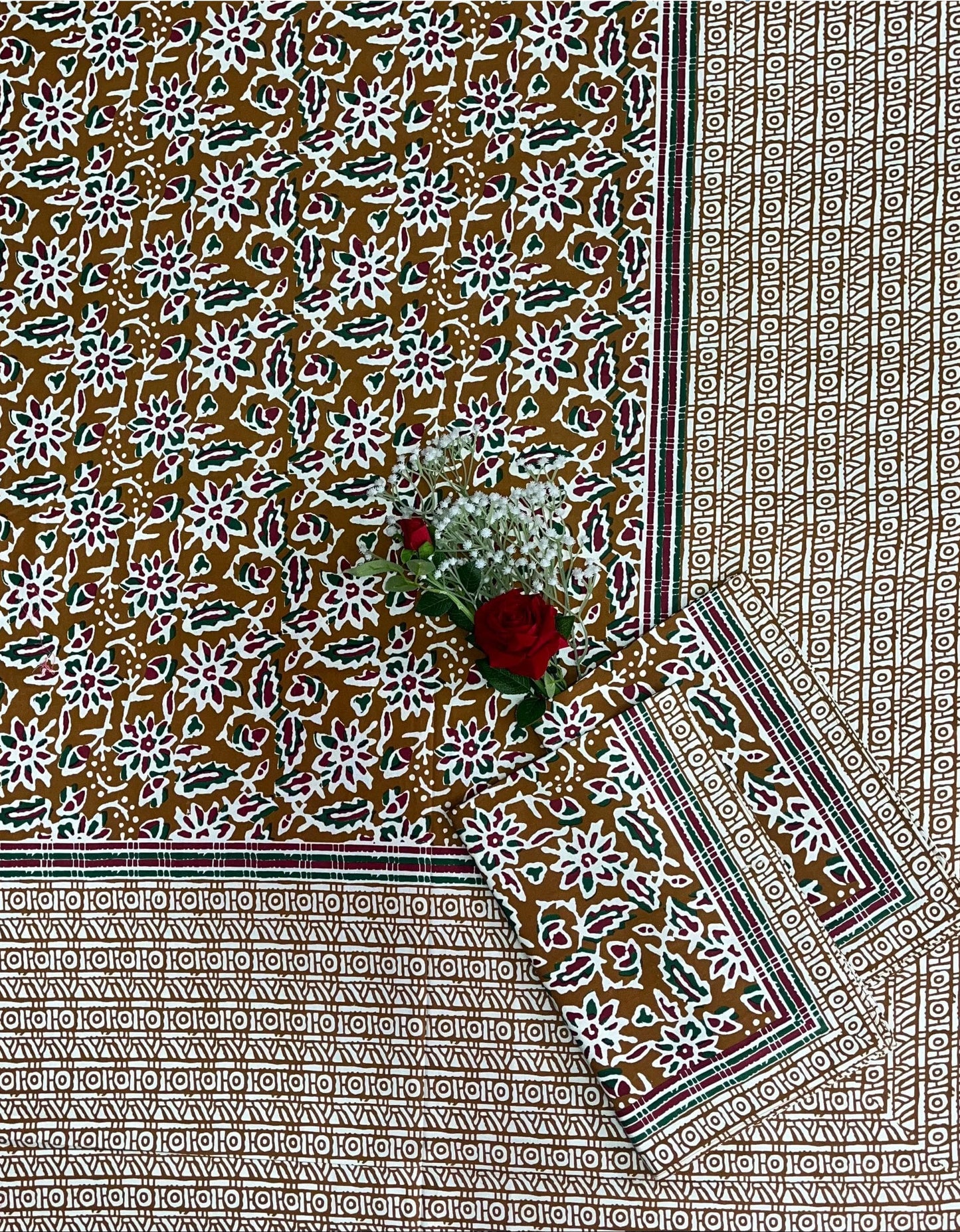 Alexa King Size Olive green Green Printed Bed Sheets with Pillow Covers