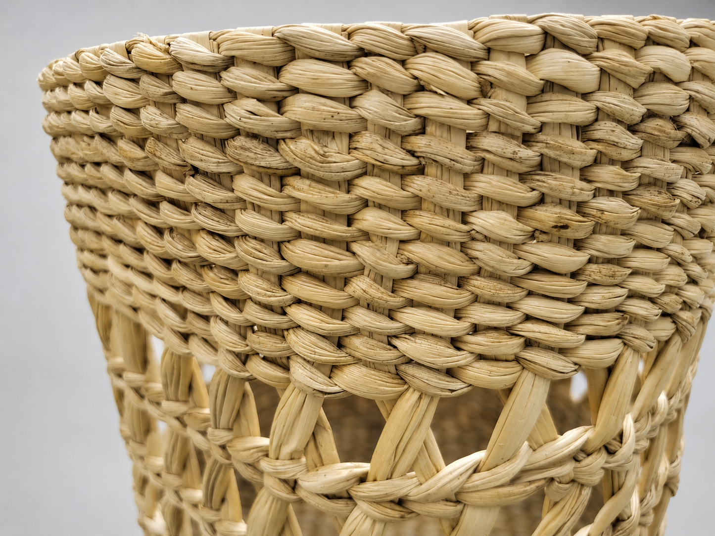 LEIXI Handmade Kauna Grass Planter Basket – Cross Weave Design